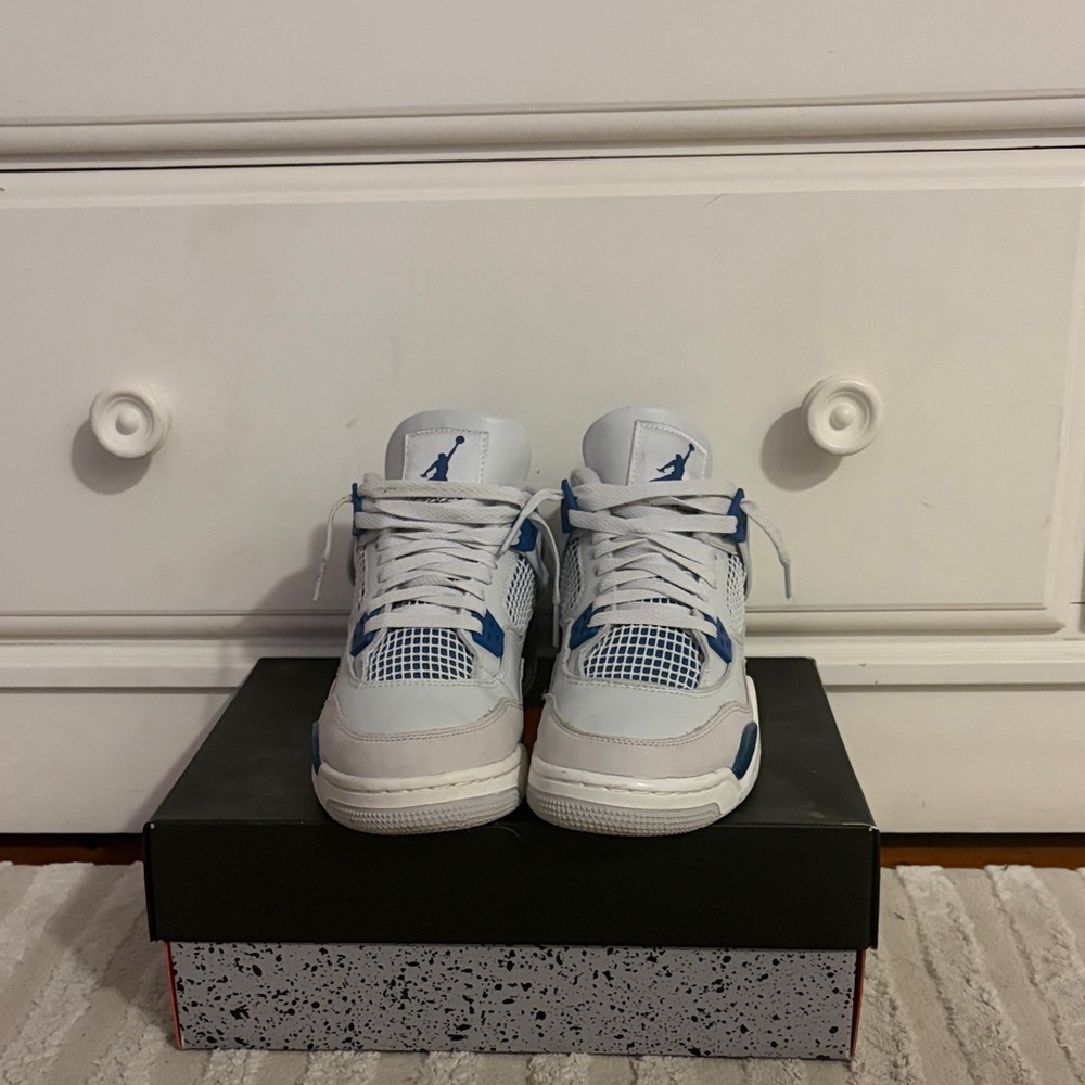 Jordan 4 Retro ‘Military Blue’ 2024